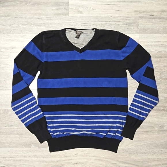 💥7|$30 URBAN HERITAGE SWEATER SIZE YOUTH XL - Picture 1 of 3